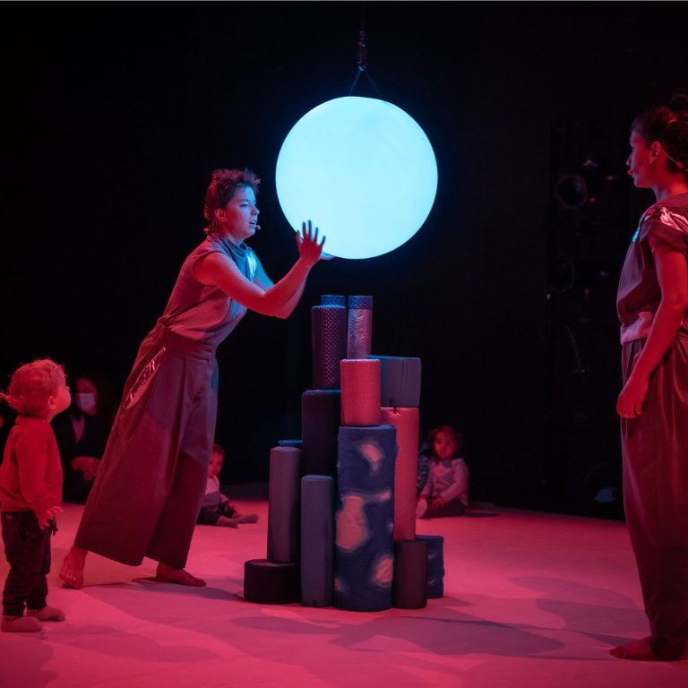 univers-engruna-teatre-1